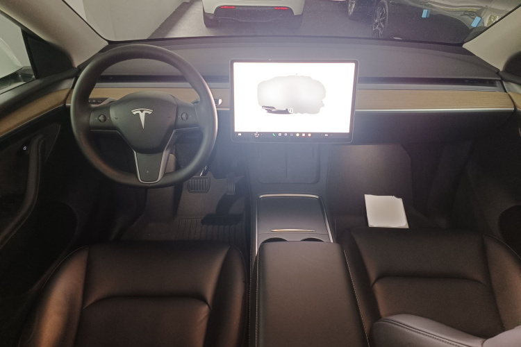 Tesla Model Y 2022 #11 Tesla Model Y 2022 car image #11
