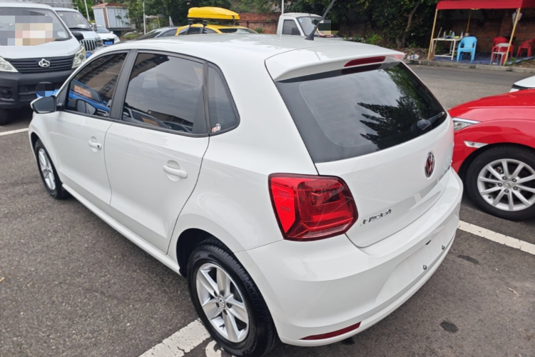 Volkswagen Polo 2018 car image #5