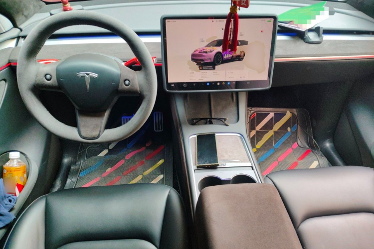 Tesla Model Y 2024 #7 Tesla Model Y 2024 immagine di auto #7