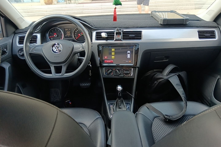 Volkswagen Santana 2015 #10 Volkswagen Santana 2015 car image #10