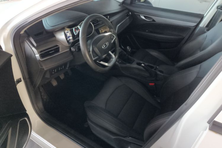 GEELY Emgrand 2021 car image #10
