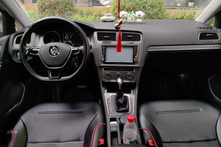 Volkswagen Golf 2015 car image #11