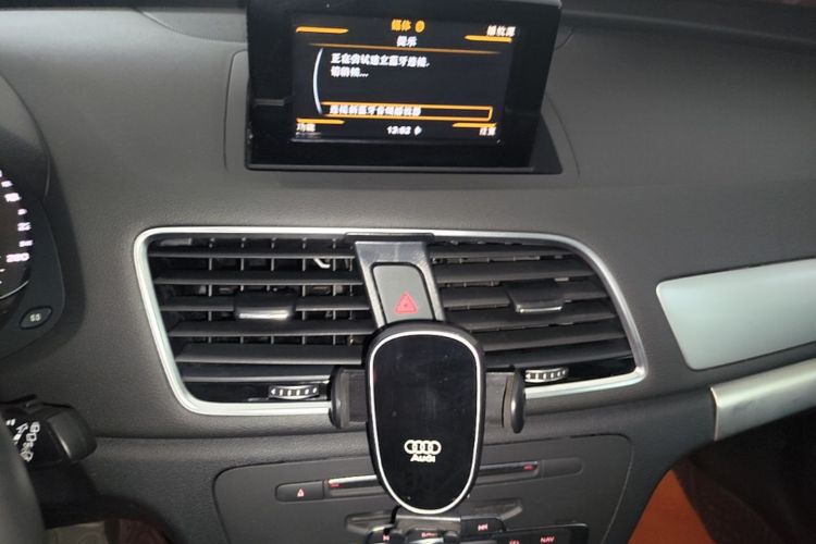 Audi Q3 2018 #13 Audi Q3 2018 car image #13