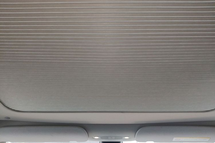 Tesla Model Y 2022 #18 Tesla Model Y 2022 car image #18