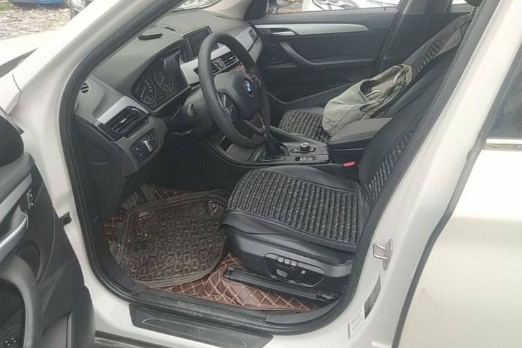 BMW X1 2017 car image #15