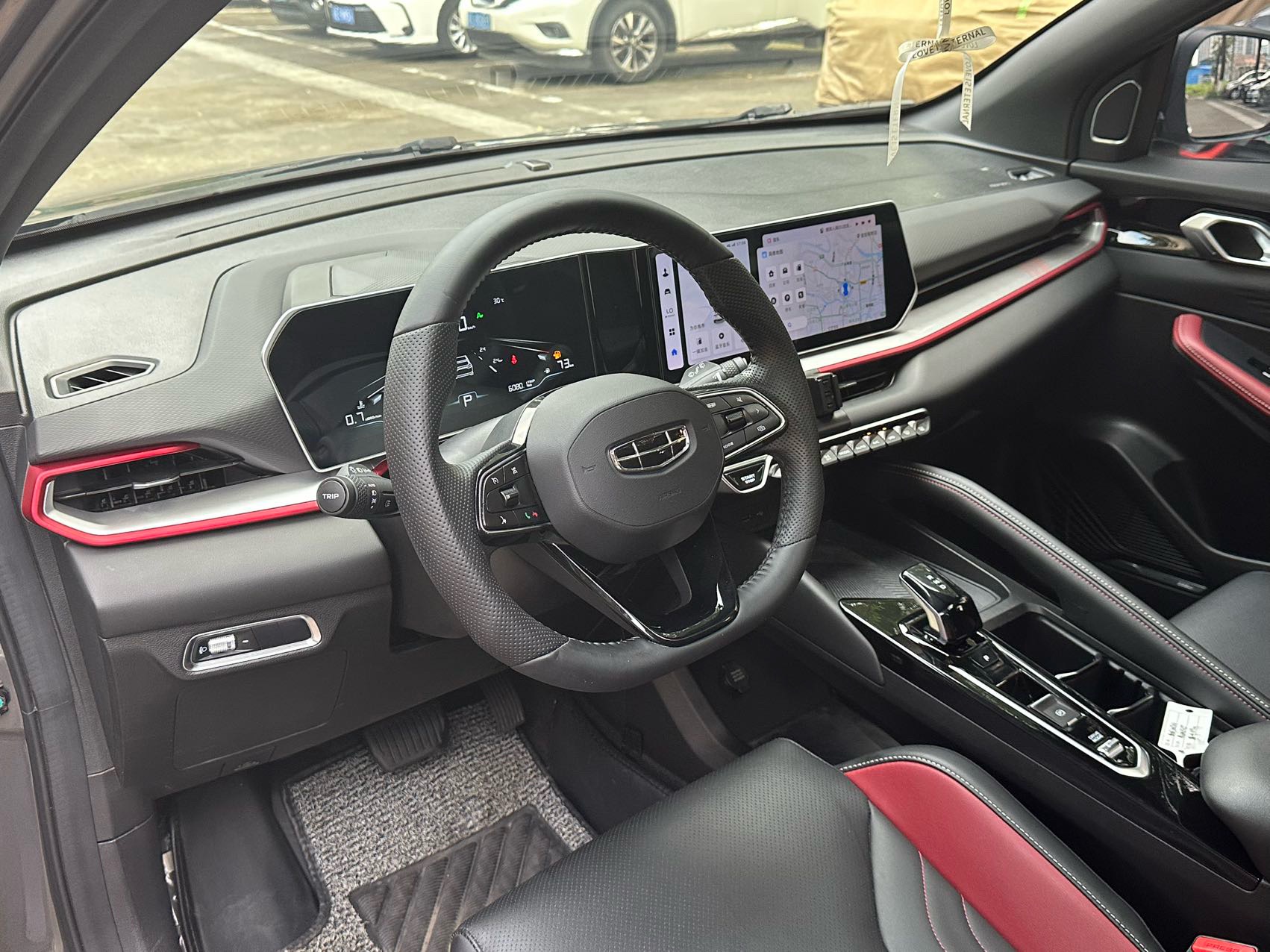 GEELY Coolray 2023 car image #7