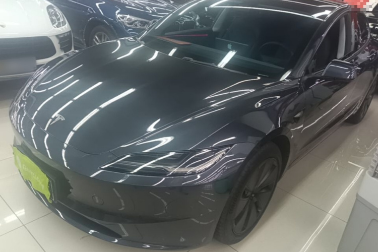 Tesla Model 3 2025 #2 Tesla Model 3 2025 car image #2