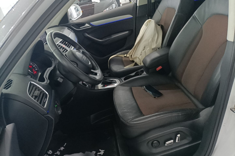 Audi Q3 2017 #15 Audi Q3 2017 car image #15