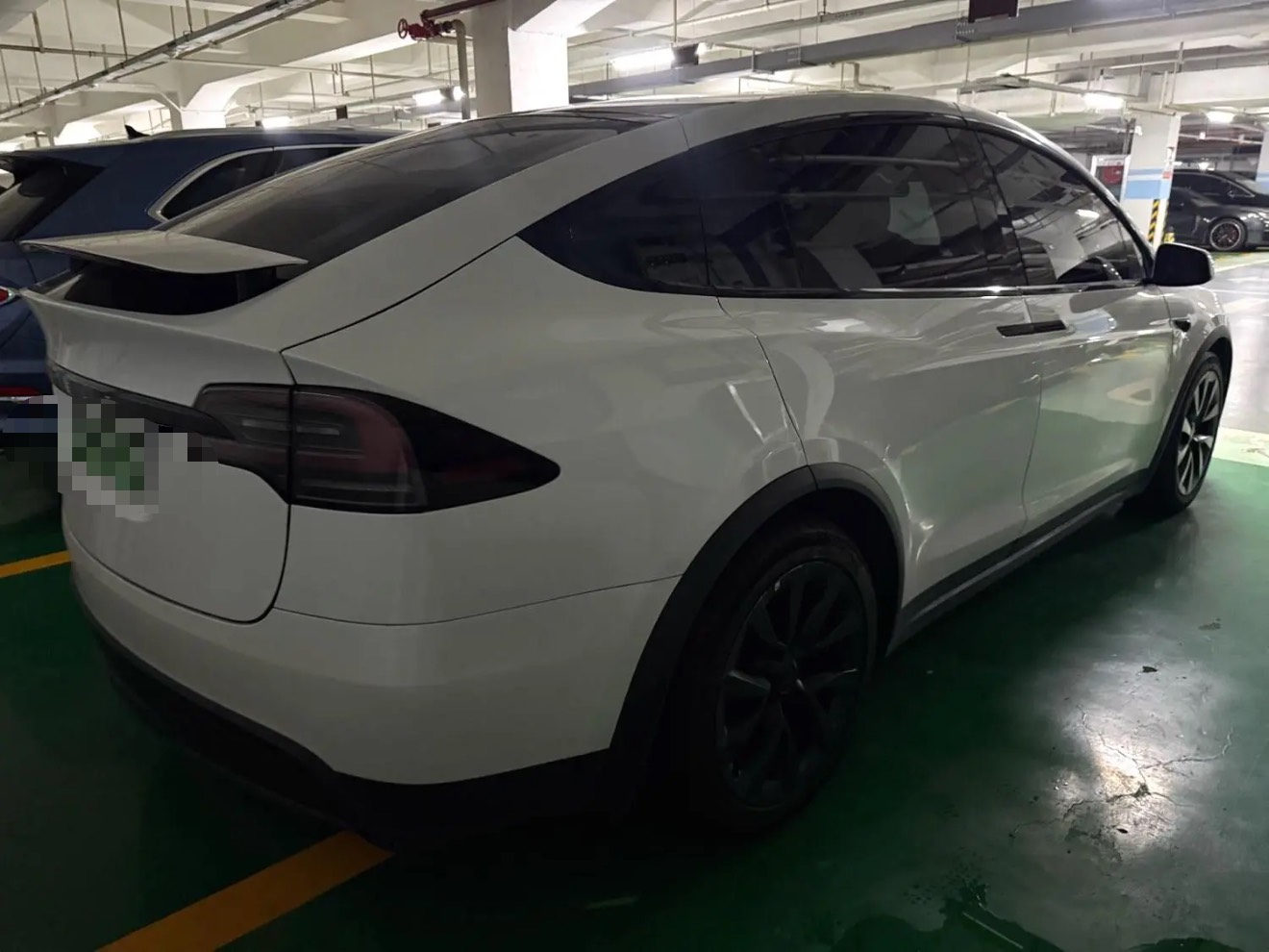 Tesla Model X 2023 car image #2