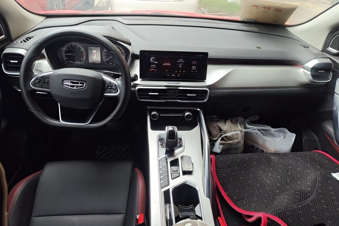 GEELY Coolray 2021 صورة سيارة #21