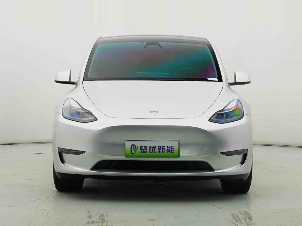 Tesla Model Y 2022 car image #3
