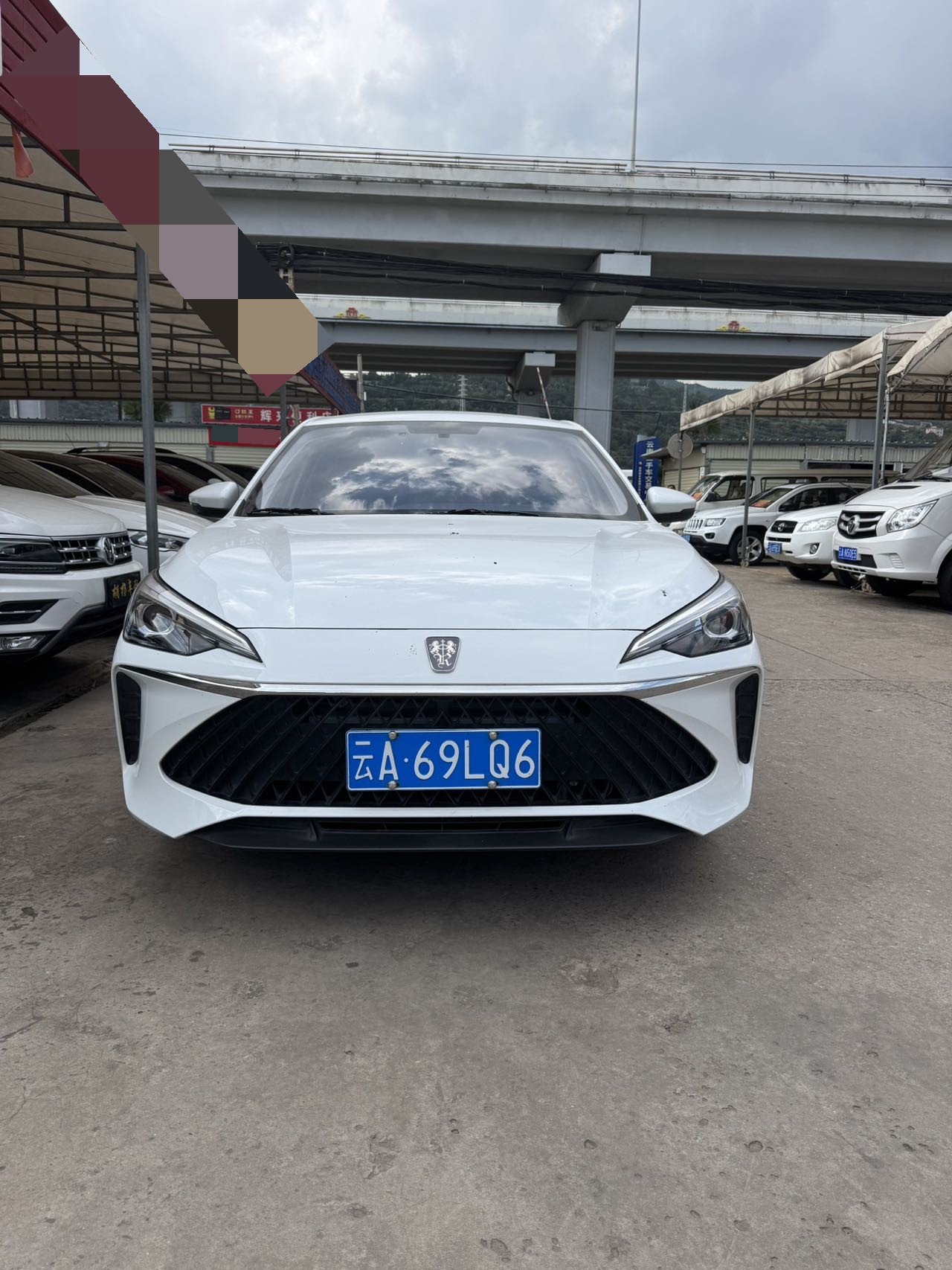 Roewe i5 2023 #2 Roewe i5 2023 car image #2