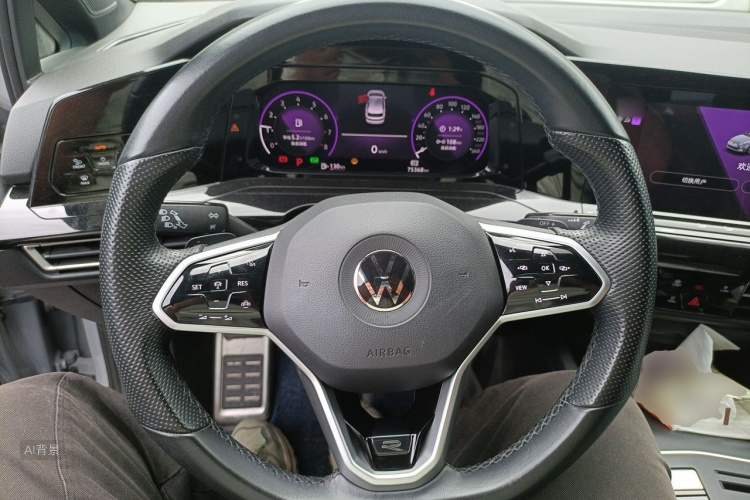 Volkswagen Golf 2022 car image #12