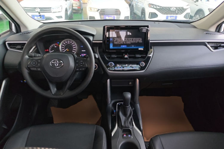 Toyota Corolla Cross 2023 image de voiture #10
