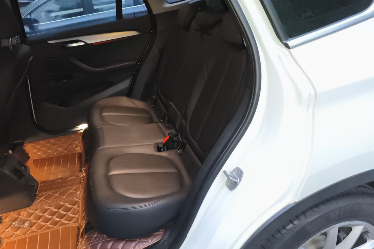 BMW X1 2018 car image #19