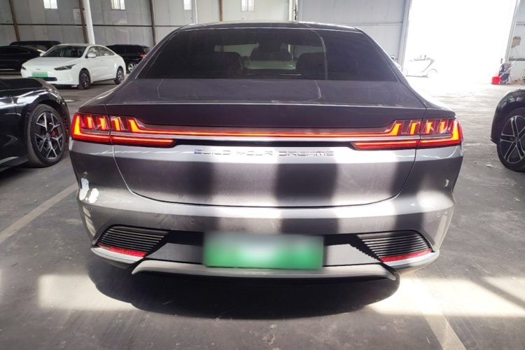 BYD Han 2021 #6 BYD Han 2021 car image #6