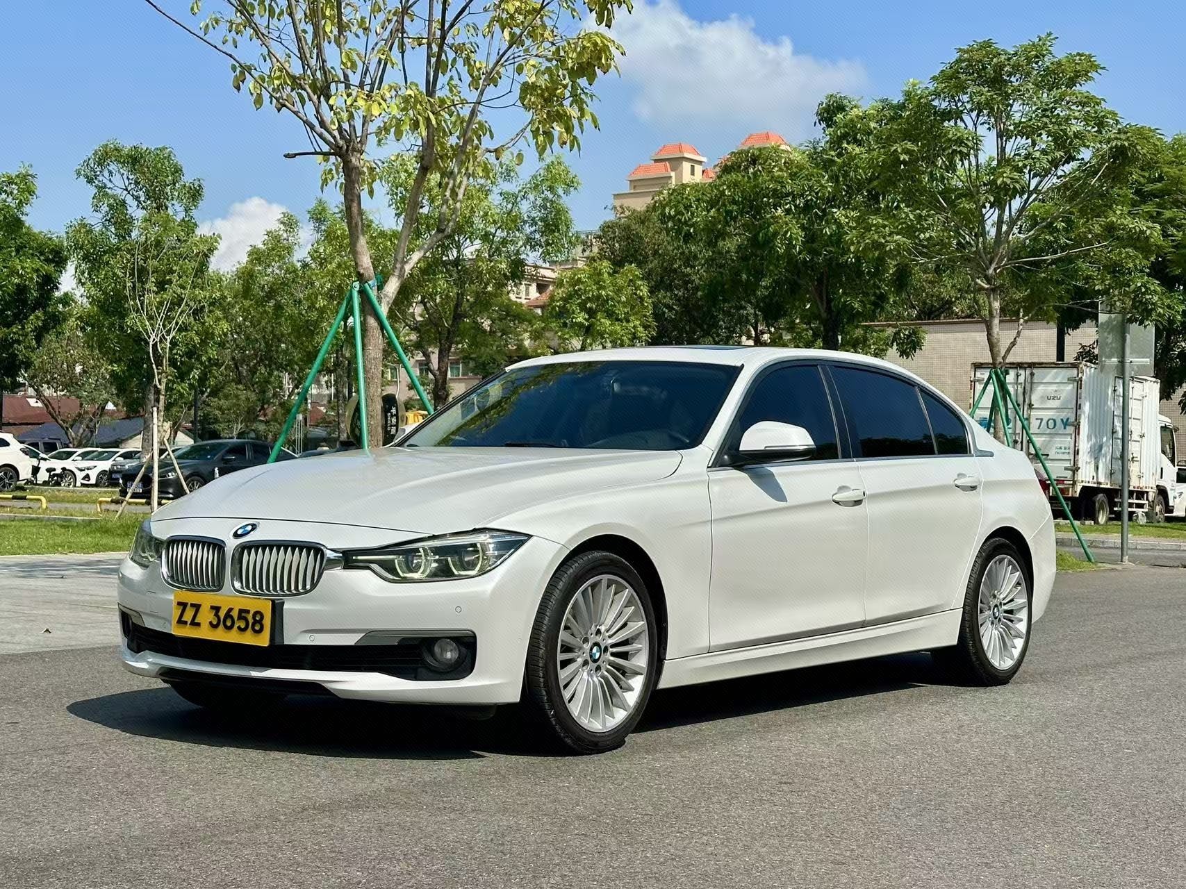BMW 3 Series 2017 BMW 3 Series 2017 car image