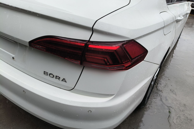 Volkswagen Bora 2018 car image #8