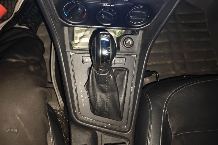Volkswagen Lavida 2015 car image #16