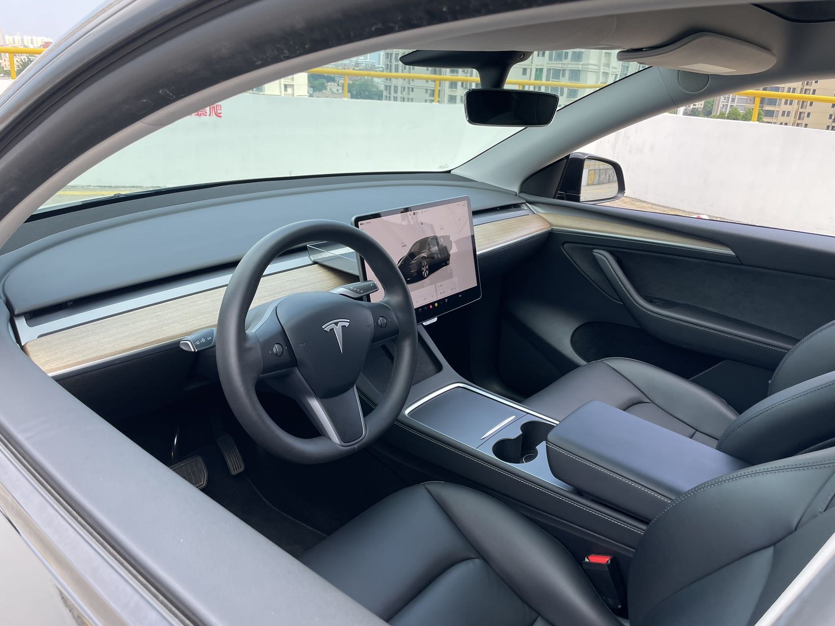 Tesla Model Y 2023 #6 Tesla Model Y 2023 car image #6