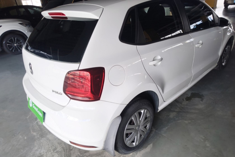 Volkswagen Polo 2016 car image #7