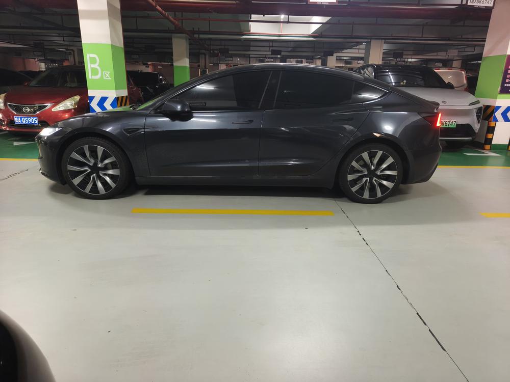 Tesla Model 3 2025 #4 Tesla Model 3 2025 صورة سيارة #4