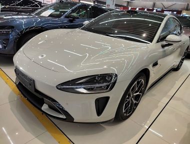 MI SU7 2025 MI SU7 2025 car image