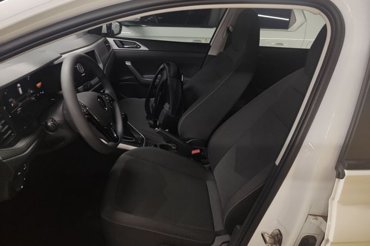 Volkswagen Polo 2022 car image #15
