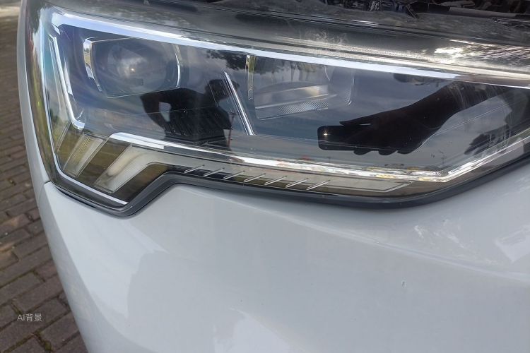 Audi Q3 2019 #8 Audi Q3 2019 car image #8