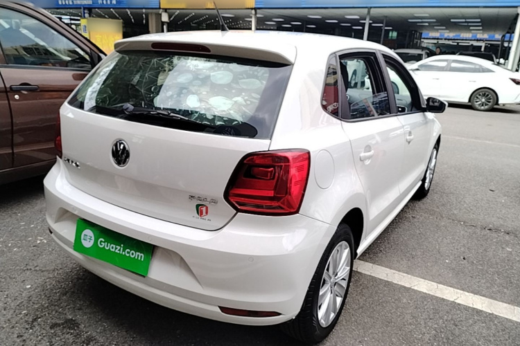 Volkswagen Polo 2015 #7 Volkswagen Polo 2015 car image #7