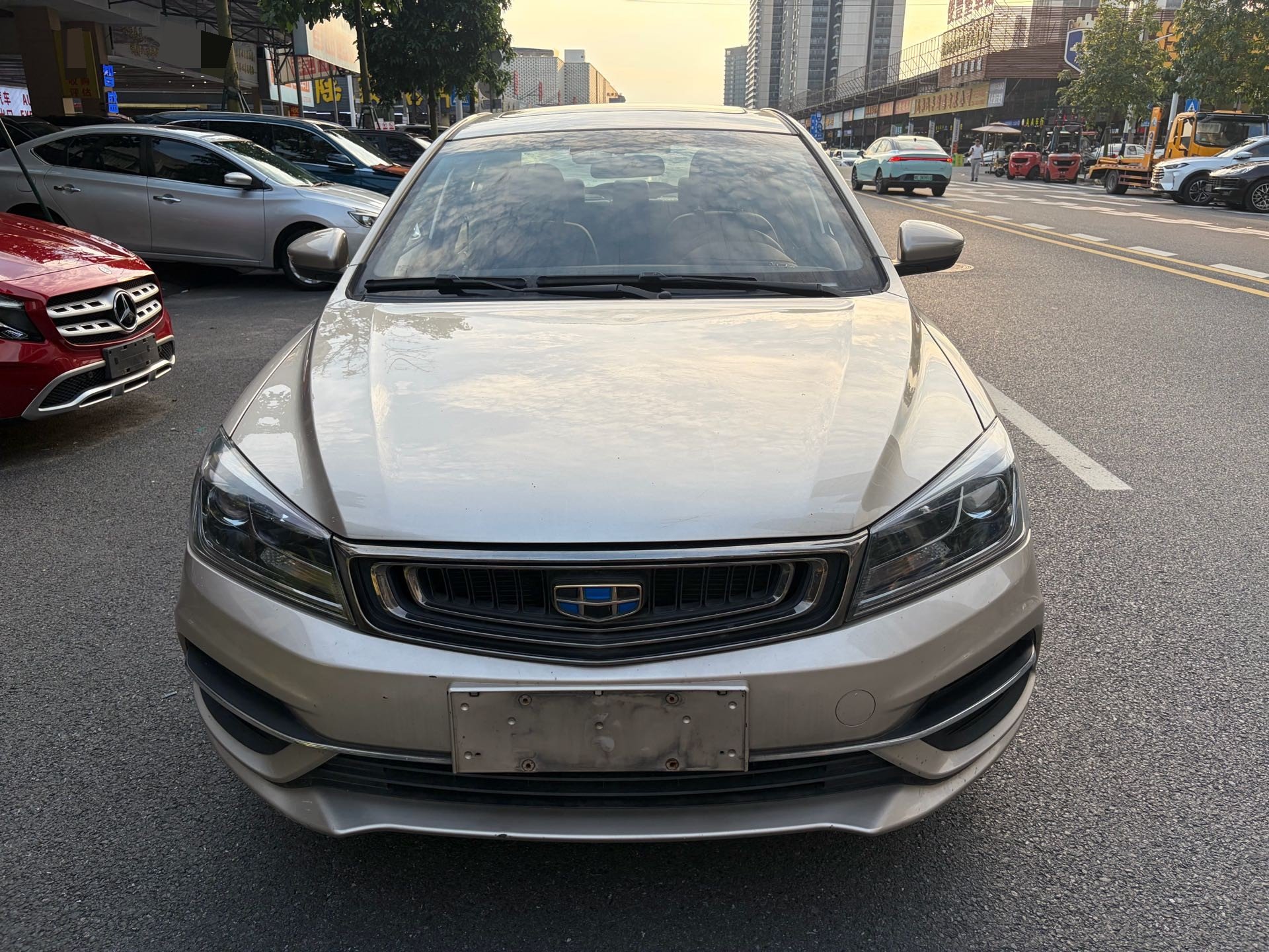 GEELY Emgrand 2019 #2 GEELY Emgrand 2019 car image #2