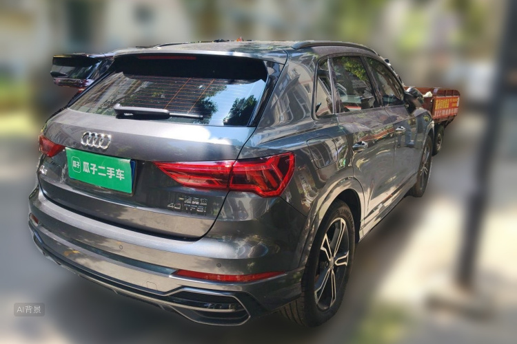 Audi Q3 2020 car image #7