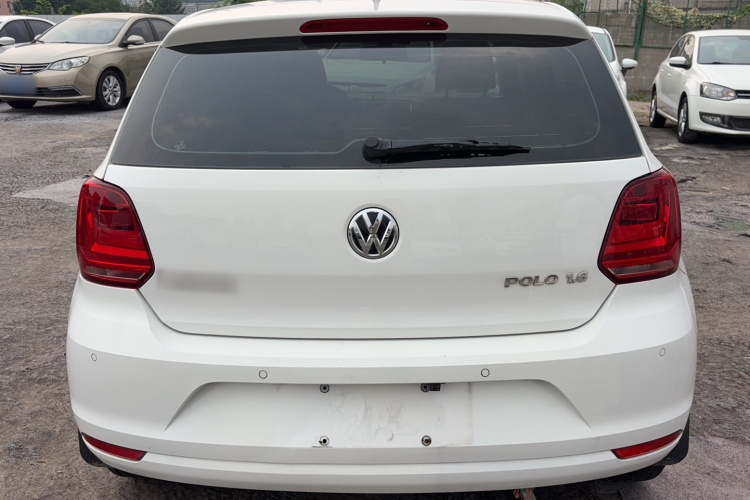 Volkswagen Polo 2015 #4 Volkswagen Polo 2015 car image #4