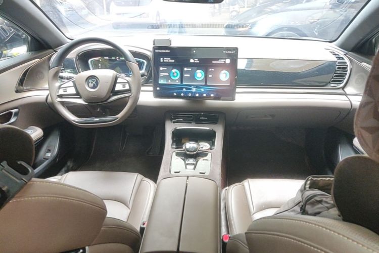 BYD Han 2022 car image #10