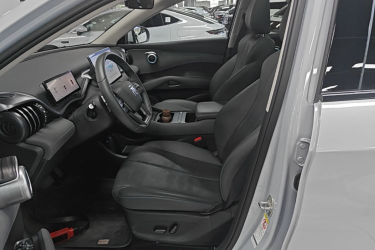 BYD Yuan Plus 2025 #15 BYD Yuan Plus 2025 car image #15