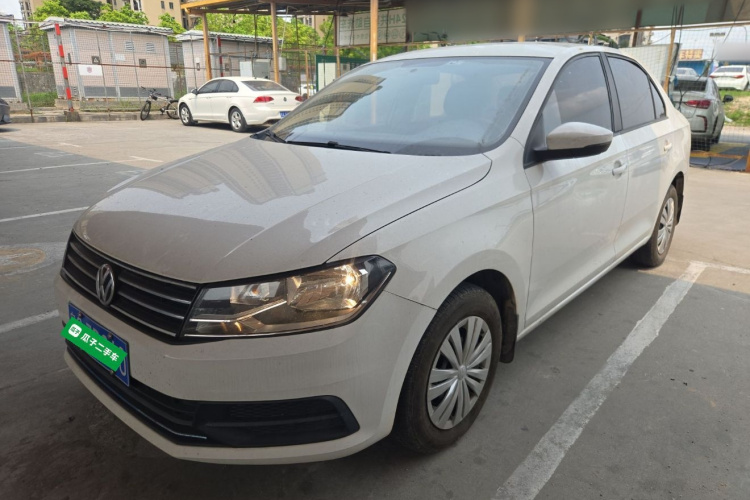 Volkswagen Santana 2019 car image #2