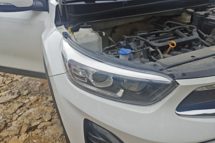 Kia KX1 2019 car image #8