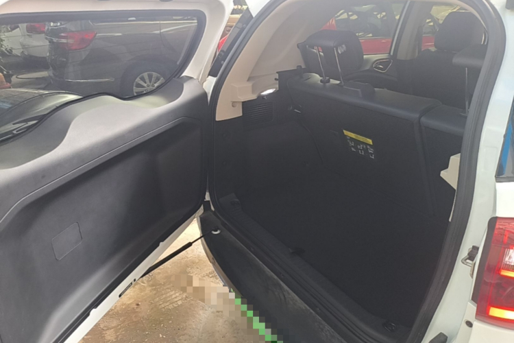 BYD Yuan New Energy 2019 #19 BYD Yuan New Energy 2019 car image #19