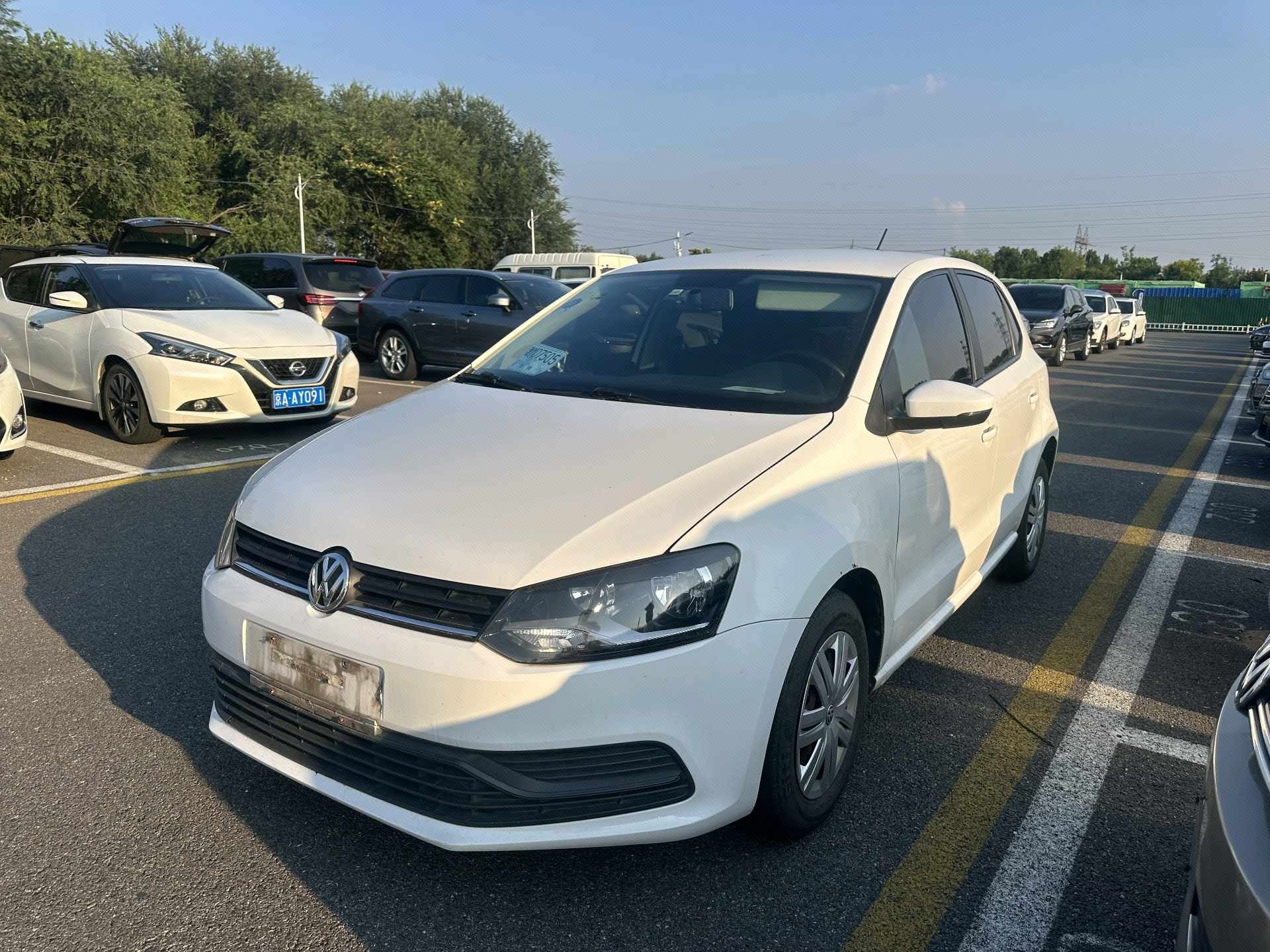 Volkswagen Polo 2018 car image 