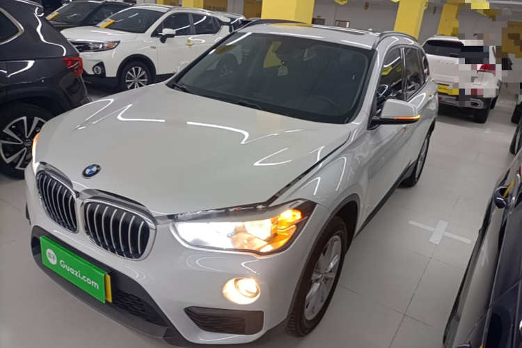 BMW X1 2019 car image #2