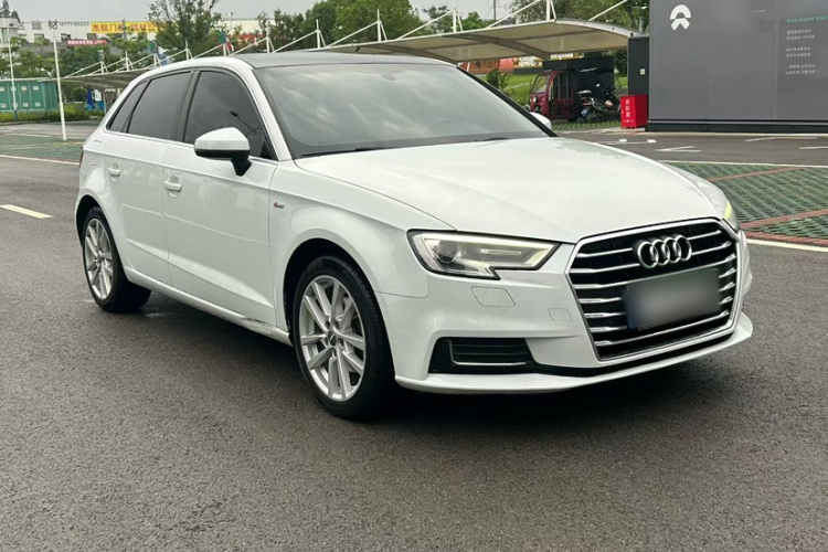 Audi A3 2020 car image #12
