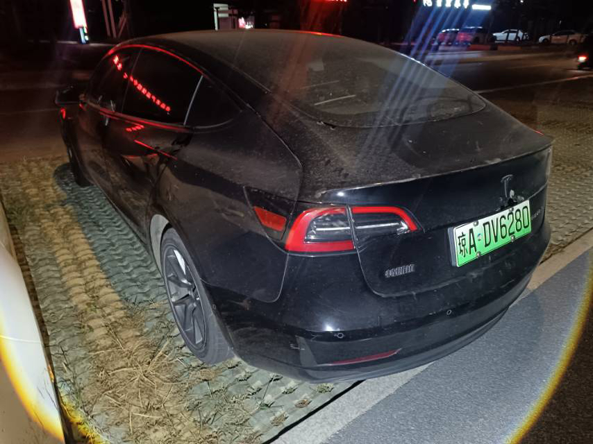 Tesla Model 3 2023 صورة سيارة #6