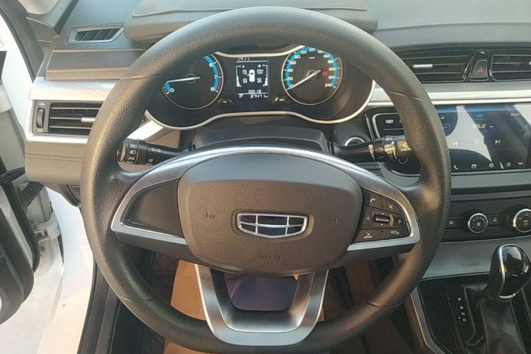 GEELY Emgrand 2021 car image #11