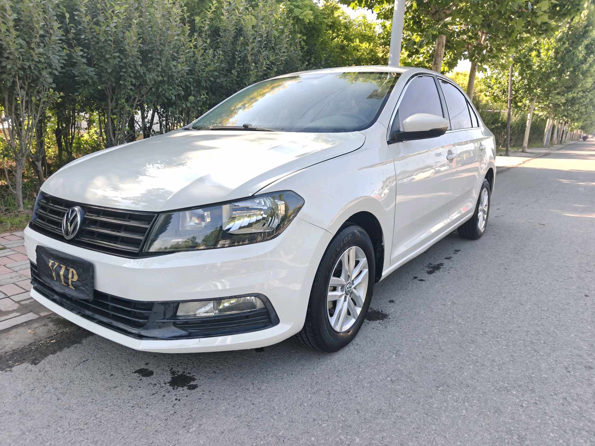 Volkswagen Santana 2017 car image 
