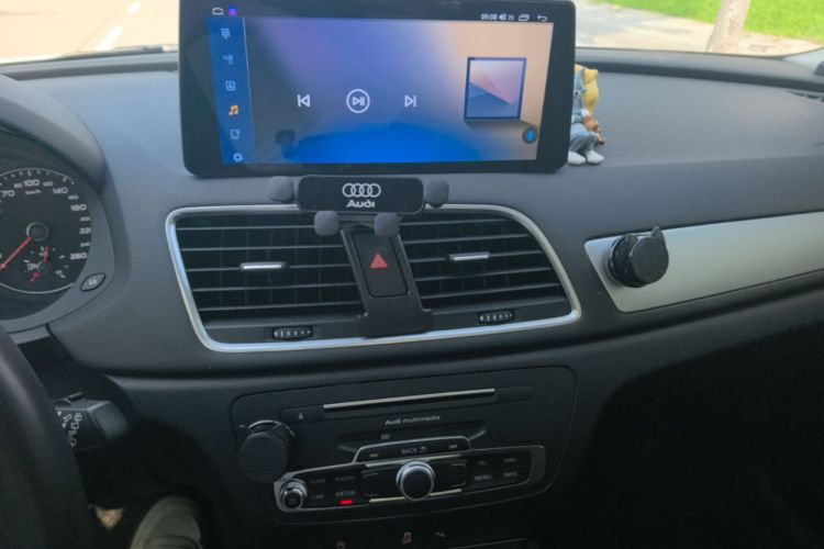 Audi Q3 2018 #13 Audi Q3 2018 car image #13