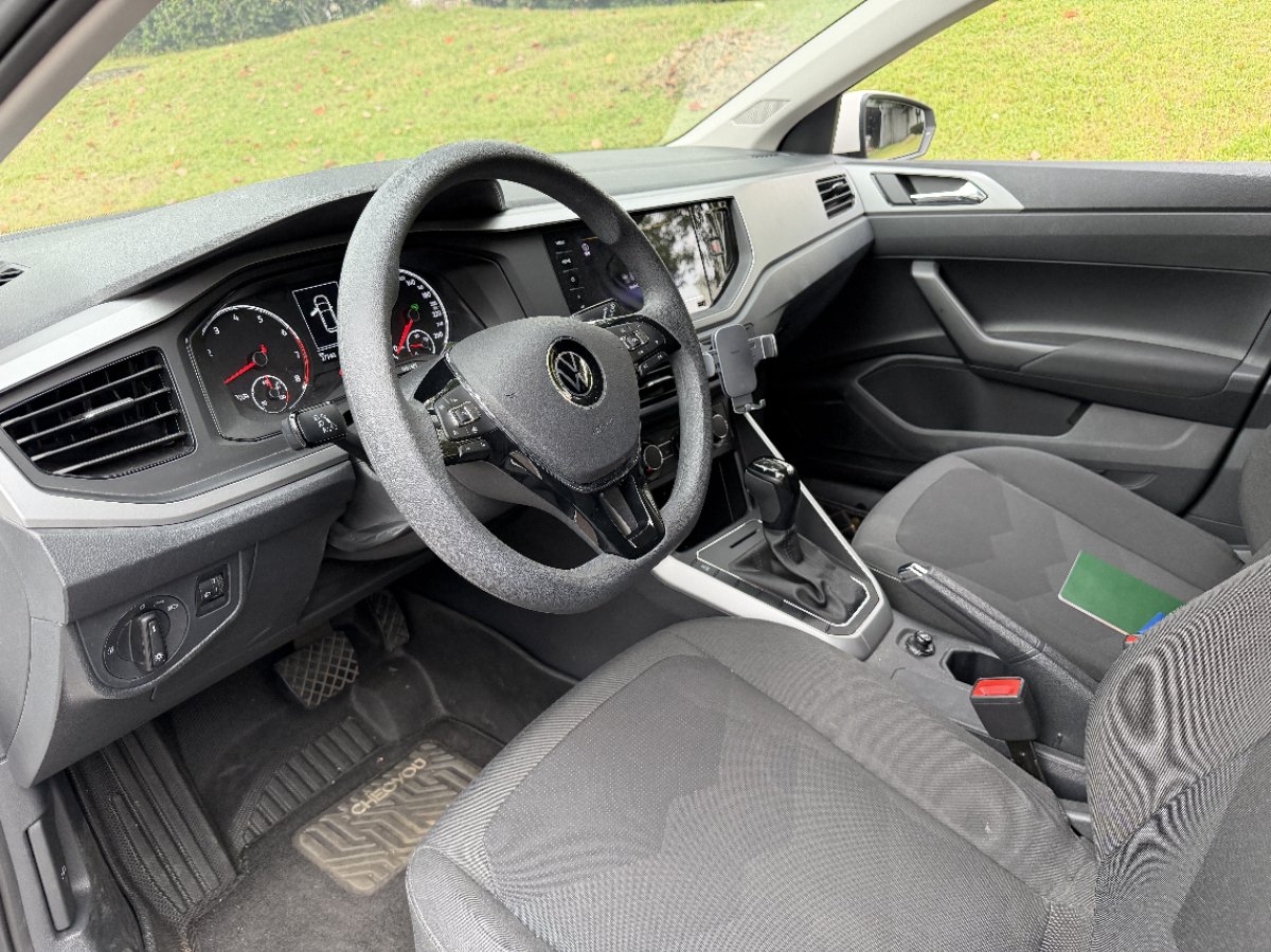 Volkswagen Polo 2022 car image #4
