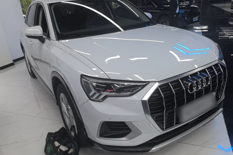 Audi Q3 2019 #4 Audi Q3 2019 car image #4