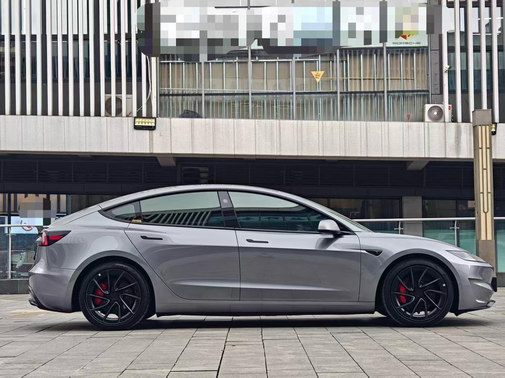 Tesla Model 3 2024 car image #6