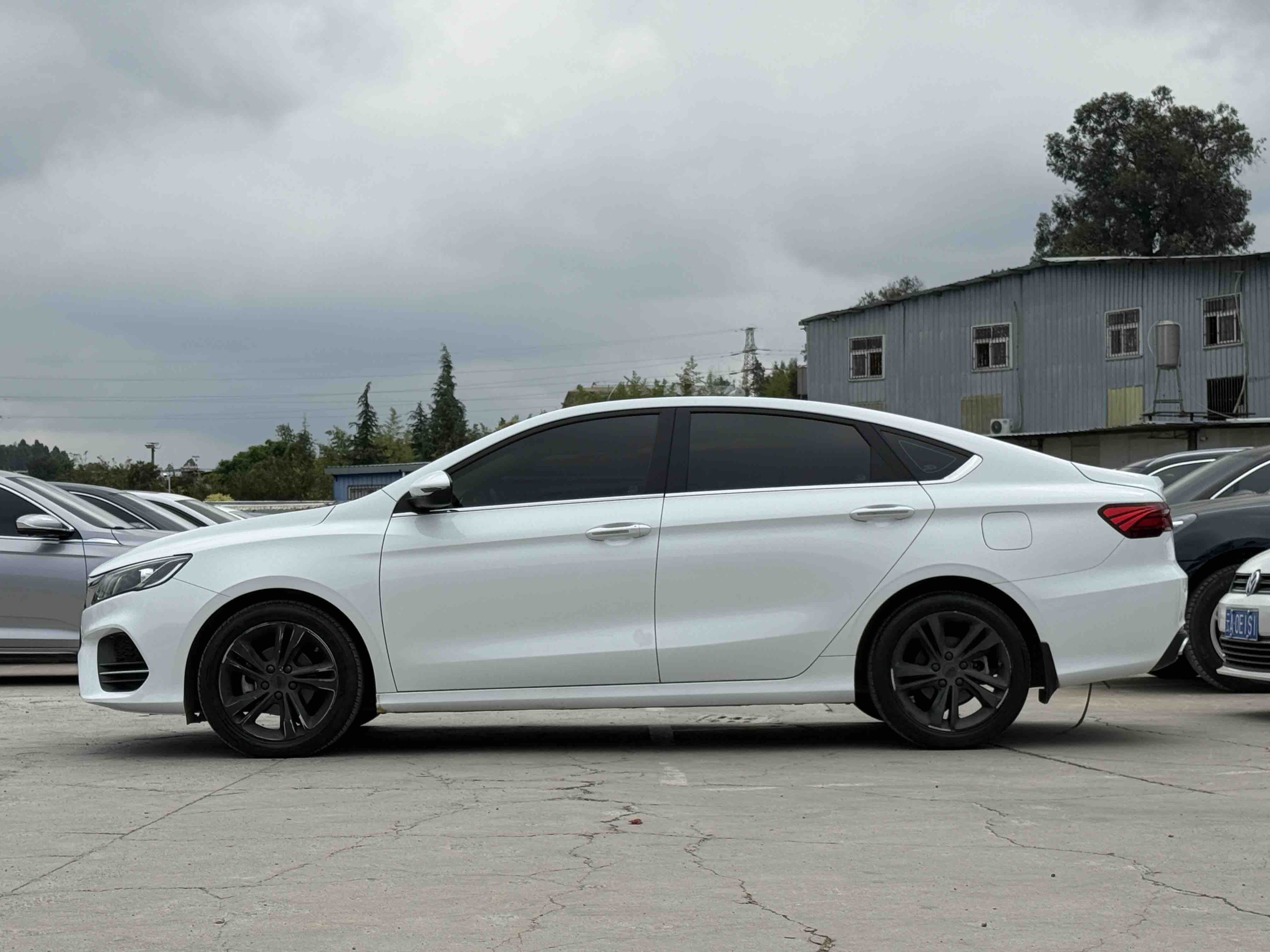 GEELY Binray 2020 #2 GEELY Binray 2020 immagine di auto #2