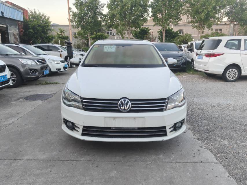 Volkswagen Bora 2015 Volkswagen Bora 2015 car image